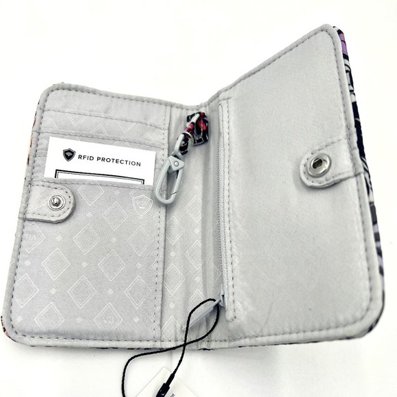 Vera Bradley Bags Nwt Vera Bradley Ultralight Rfid Bifold Wallet In
